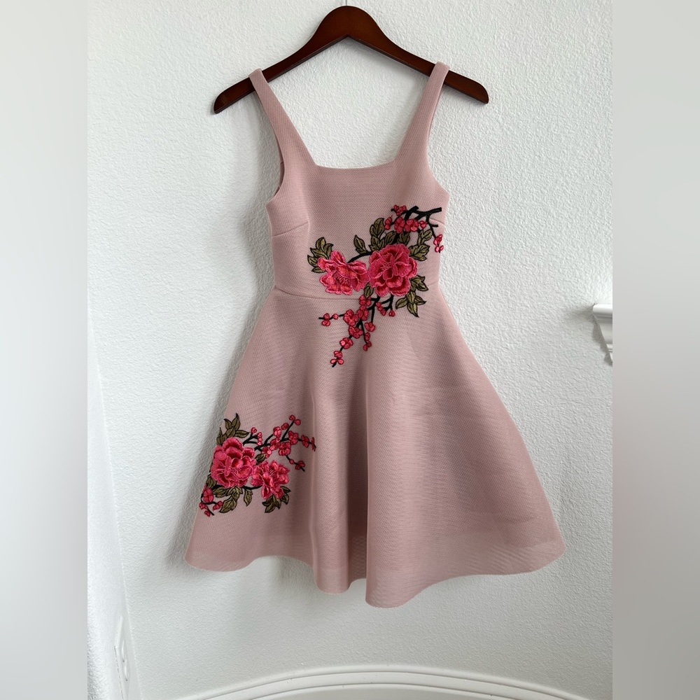Newlook women’s party dress size: UK 6